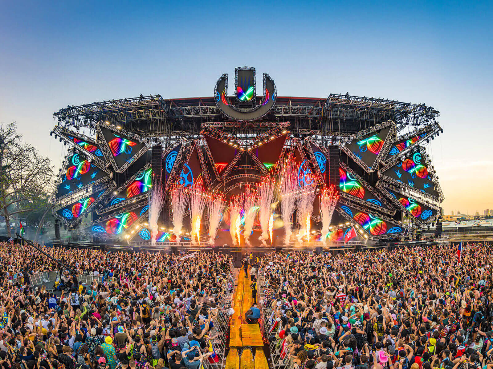 Main Stage Experience
